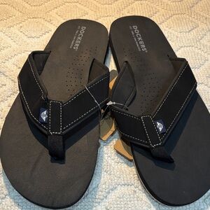 Sandals Dockers mens new size L 10-11 comfort foam, arch durable outsole